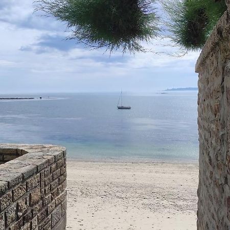 Chez Louisette Centre Ville Et Plages A Pied! Concarneau Exterior photo