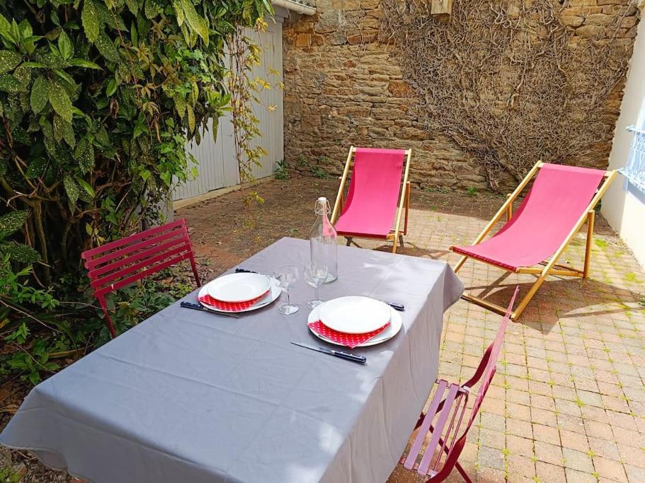 Chez Louisette Centre Ville Et Plages A Pied! Concarneau Exterior photo